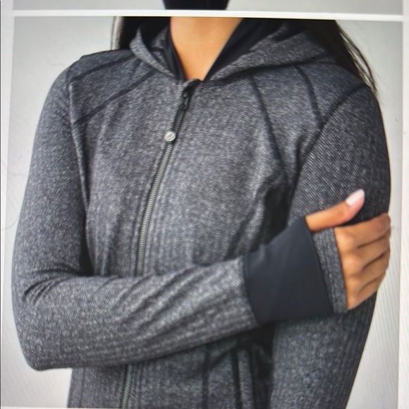 Lululemon Gray and Black Zip-Up Hoodie Size 4 - Picture 11 of 13
